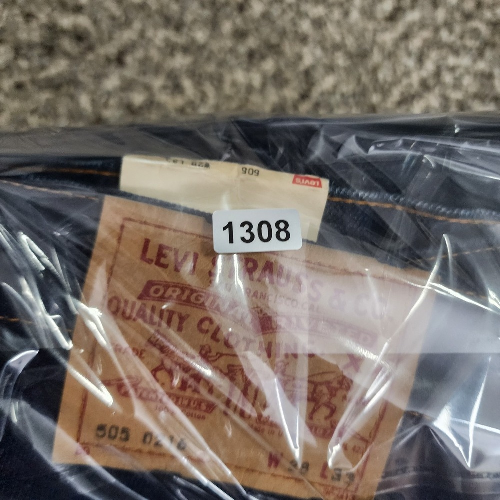 Vintage NWT 1986 Levis 505-0216 Mens 28x33 Straight Leg USA Made Dark Wash - Picture 11 of 11